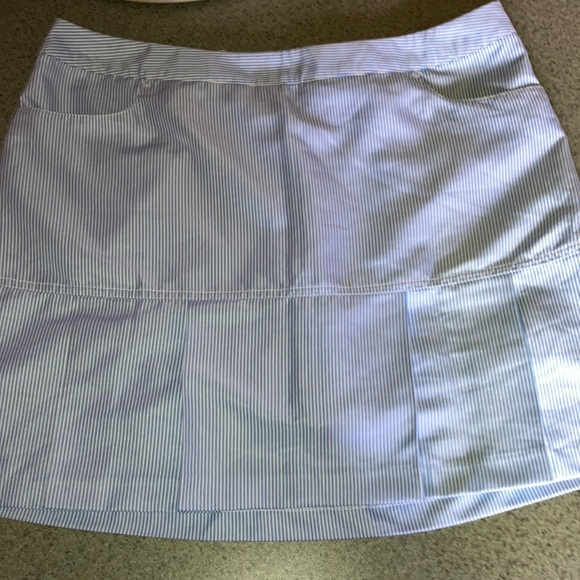 Adidas Golf/tennis skort size 10 - Picture 2 of 7